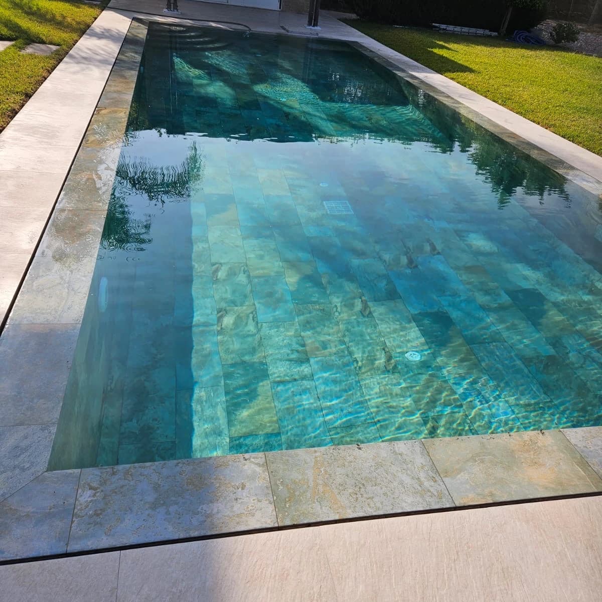 Carrelage piscine — image 2/3