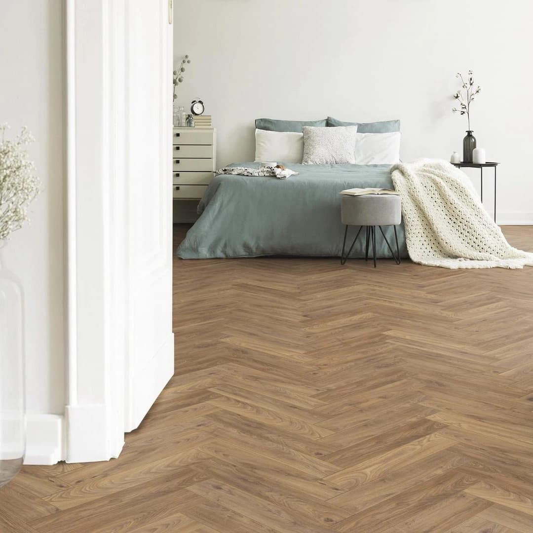 Parquet Stratifié Kaindl HERRINGBONE — image 4/6