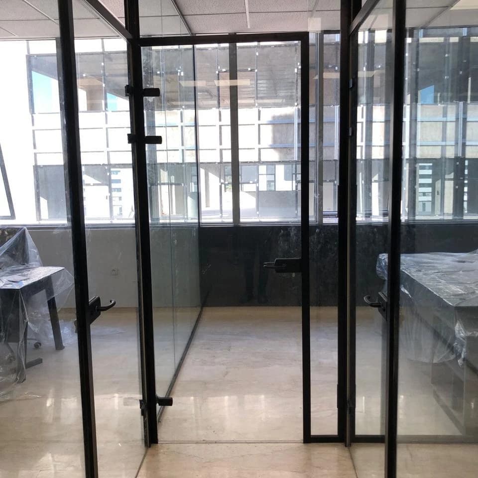 cloison en verre pour bureau — photo 4/4