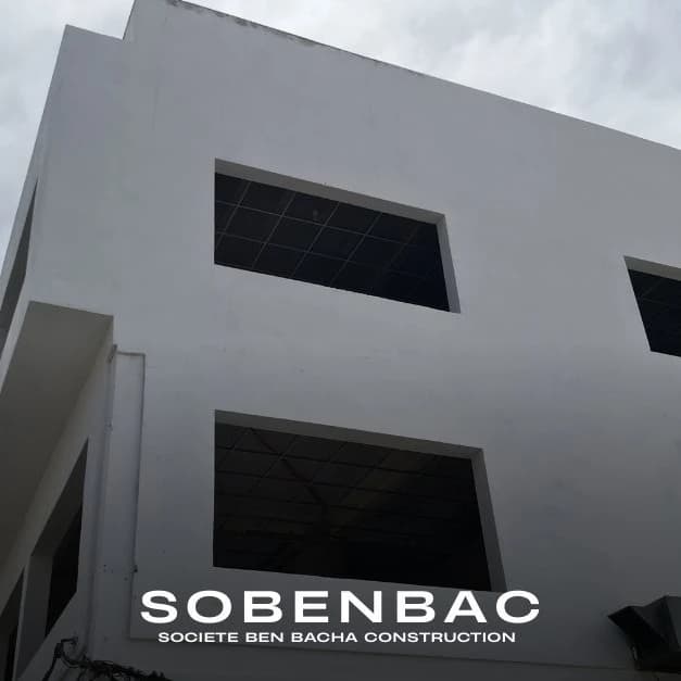 Métamorphose d'un Immeuble Commercial — photo 5/5