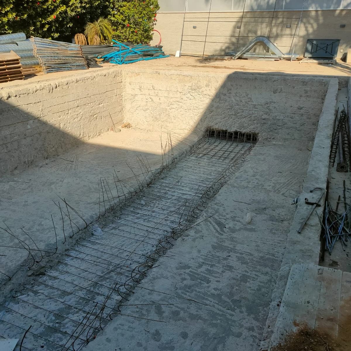 Rénovation Piscine débordante  — photo 2/5