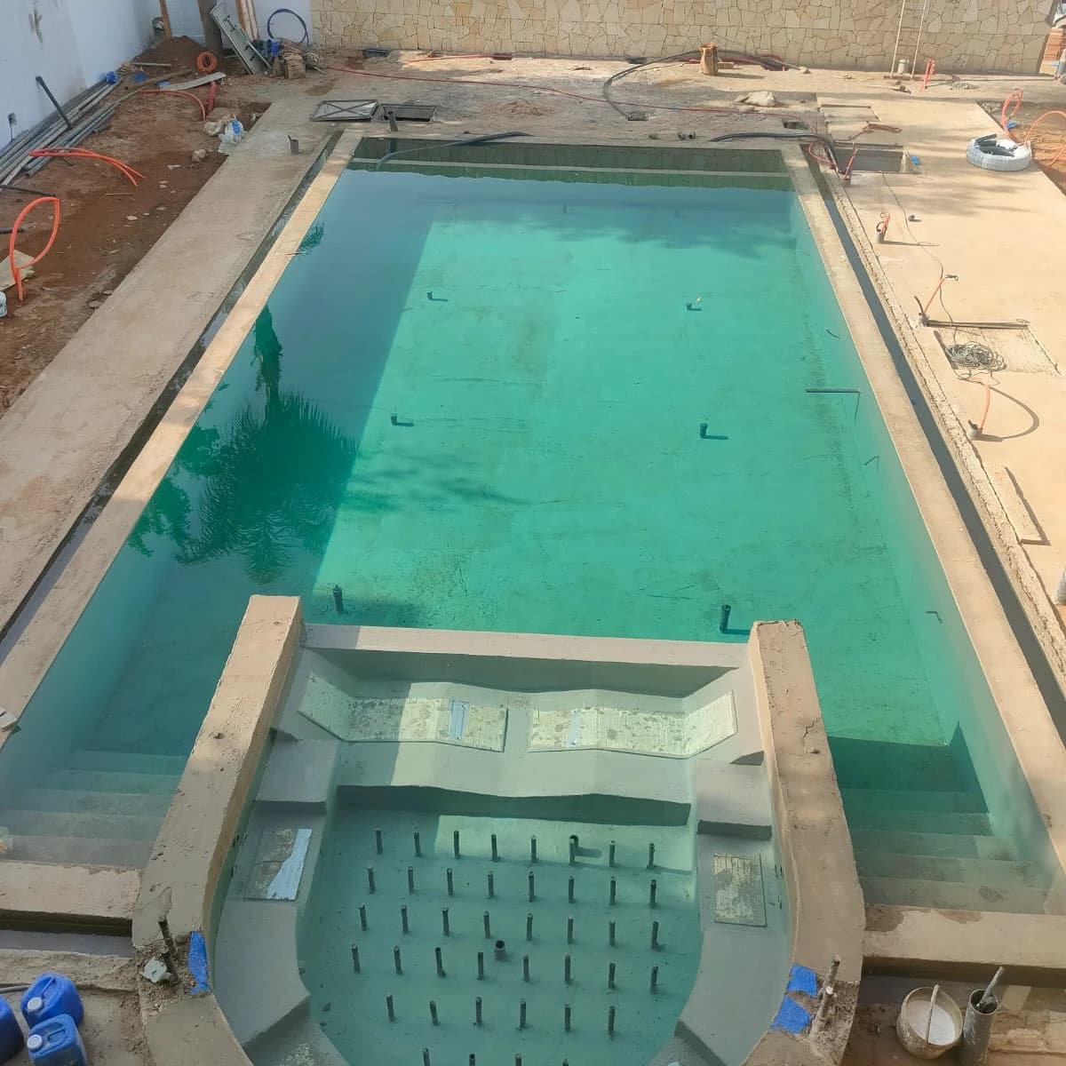 Rénovation Piscine débordante  — photo 4/5