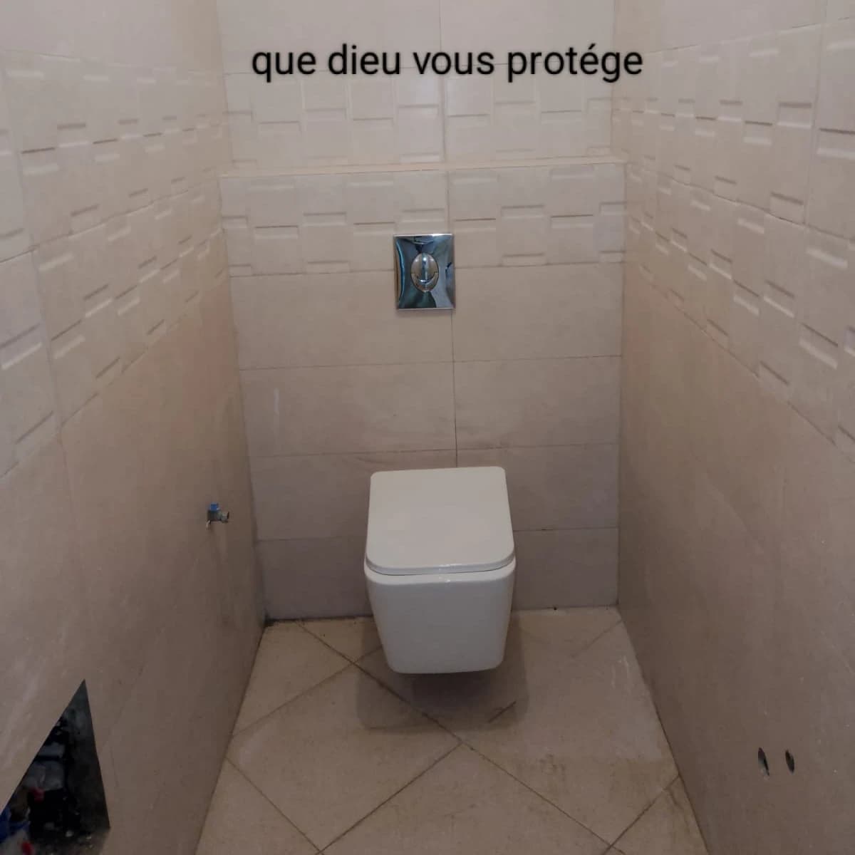 Installation toilette suspendu 