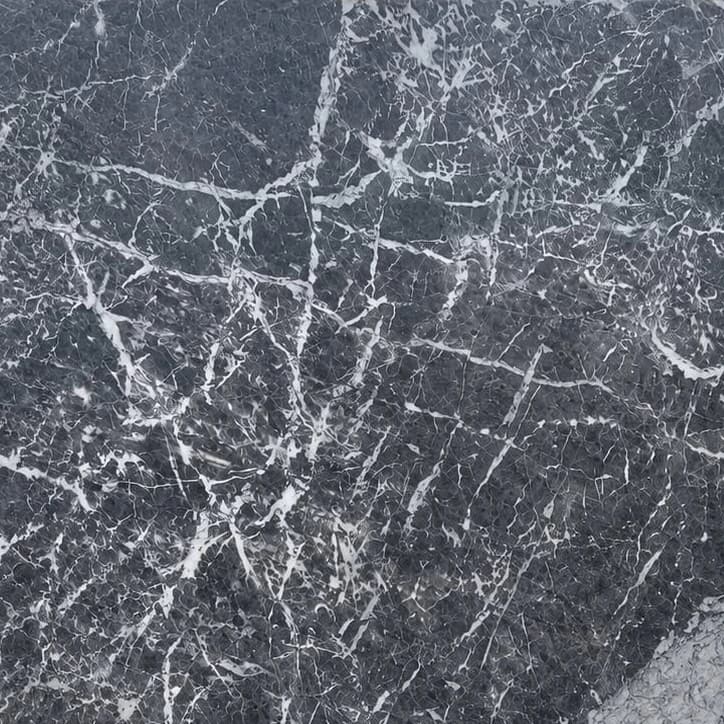 Gris Benslimane — image 1/1 Gris Benslimane — image 1/1