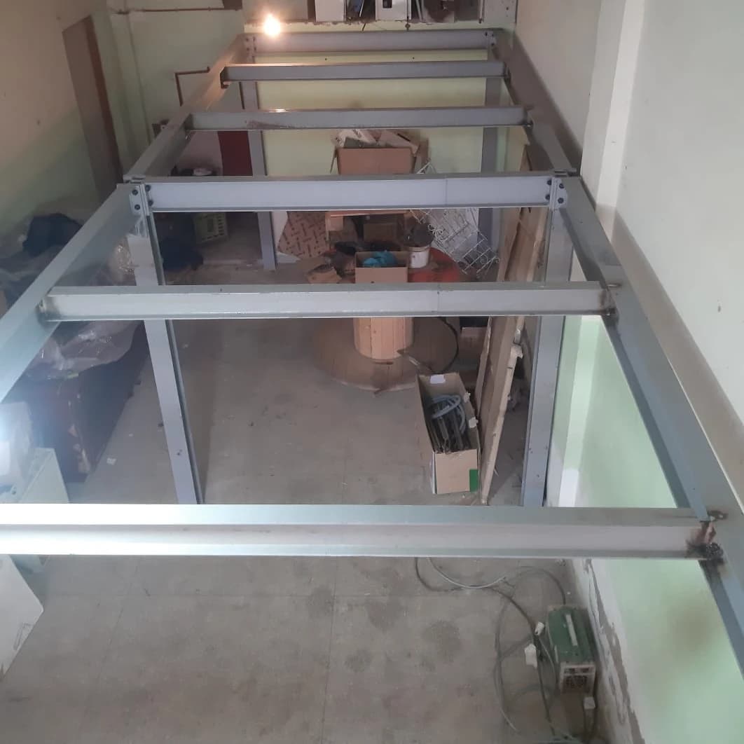 Mezzanine Mezzanine